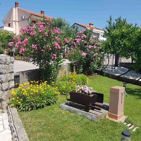 Apartments Mira Krk Krk Town Exterior photo