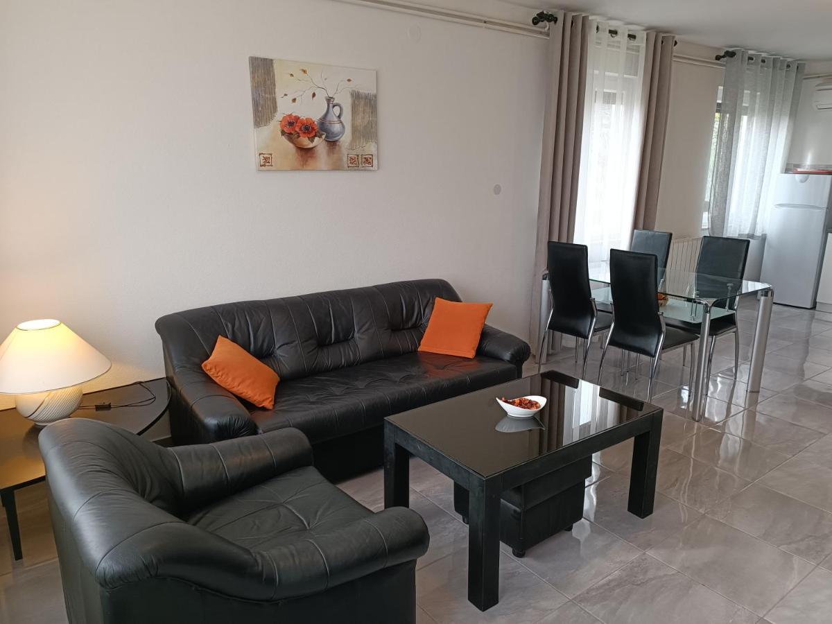 Apartments Mira Krk Krk Town Exterior photo